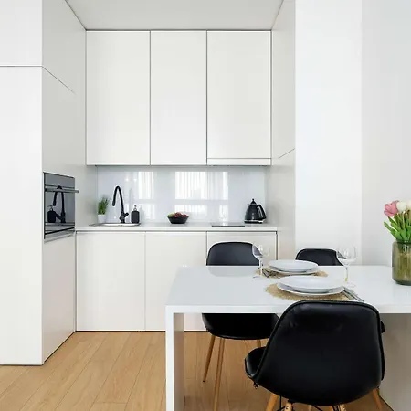 Bright Wodna Near Old Town By Renters Apartment