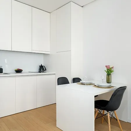 Bright Wodna Near Old Town By Renters